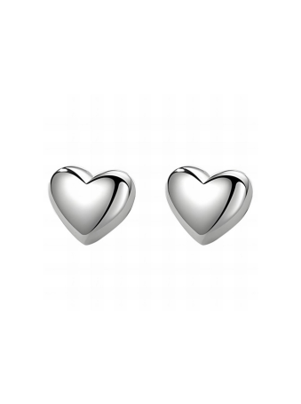 Aretes plateados en forma de corazón en acero inoxidable